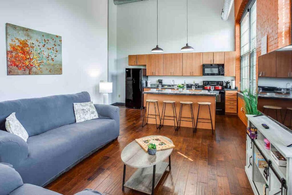 Appartement Ny Style Centric Loft With King Bed By Park Av. à Rochester Extérieur photo