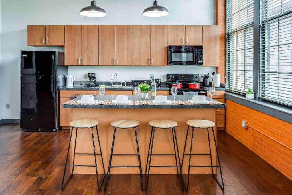 Appartement Ny Style Centric Loft With King Bed By Park Av. à Rochester Extérieur photo